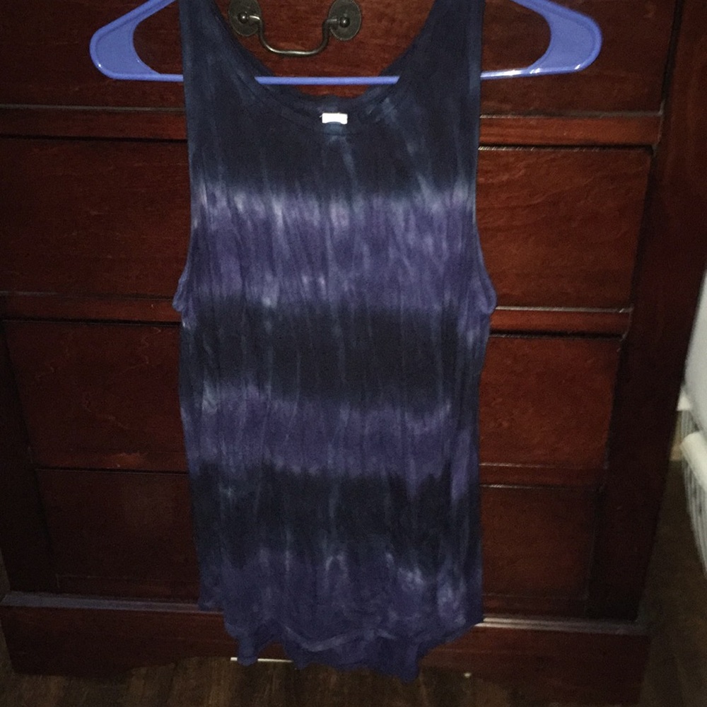 Cute tie-dye shirt !
